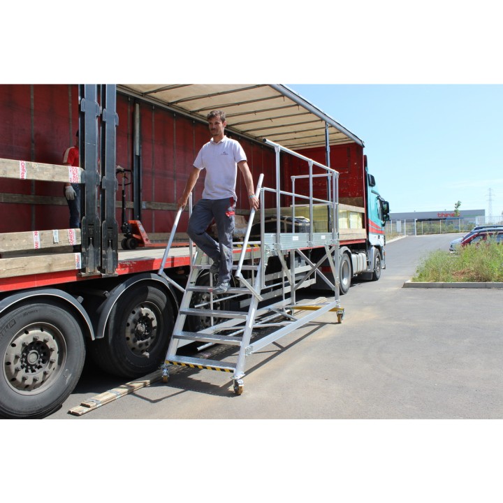 Quai de déchargement mobile pour camion longueur 6000 mm | L'Echelle Européenne