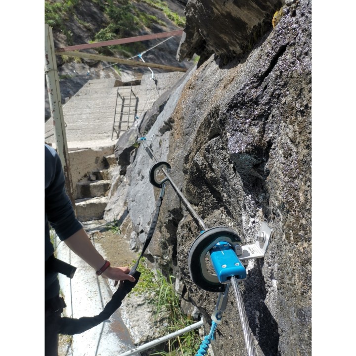 OCHO PRO+ Crochet de sécurité pour la ligne de vie continue CONEKT | L'Echelle Européenne