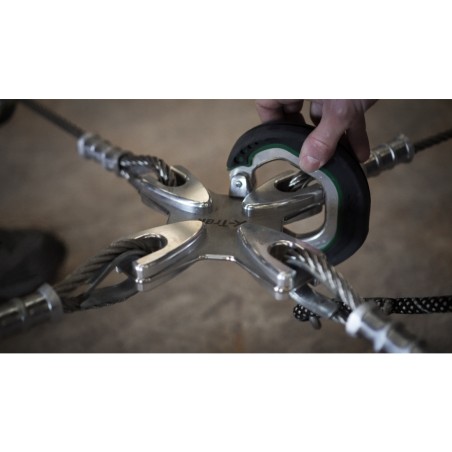 X-MATRIX Platine multi-correctionnelle pour la ligne de vie continue CONEKT | L'Echelle Européenne