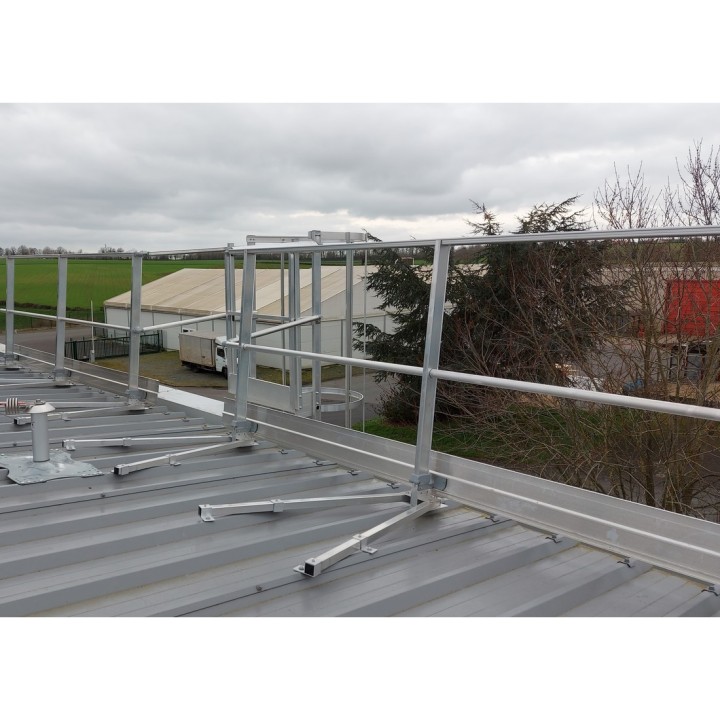 Garde-corps FASTGUARD droit fixation sur bac acier | L'Echelle Européenne
