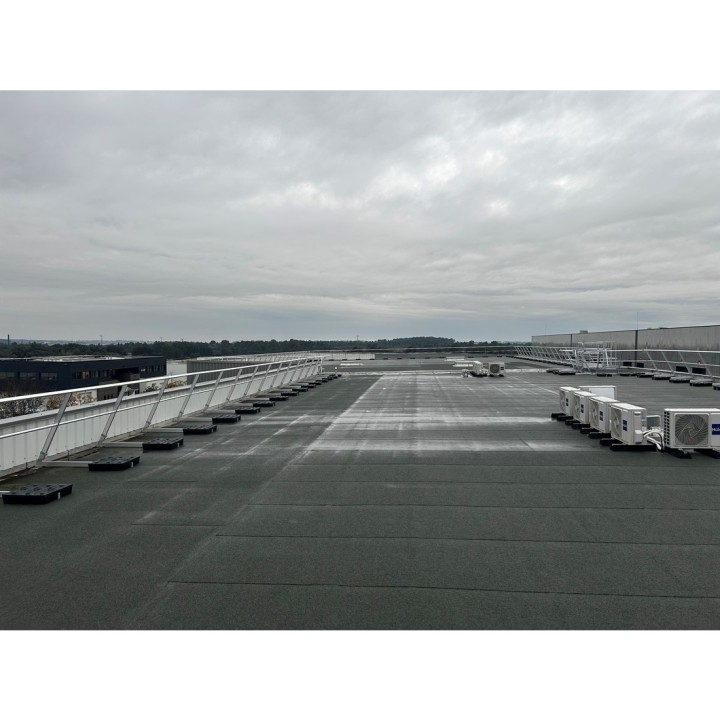Garde-corps autoportant incliné FASTGUARD | L'Echelle Européenne