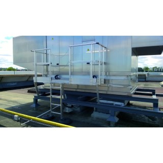 Accès sécurisé climatisation sur toiture | L'Echelle Européenne