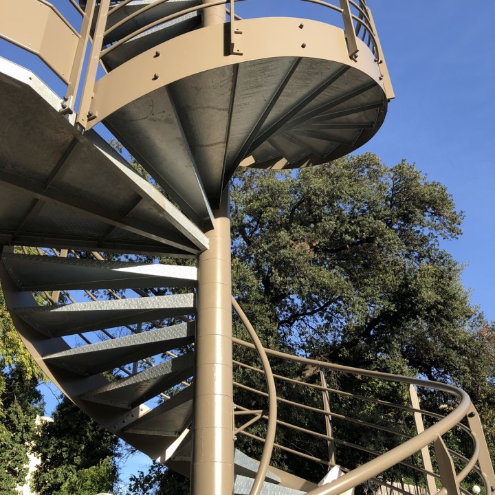 Escalier hélicoïdal extérieur laqué | L'Echelle Européenne
