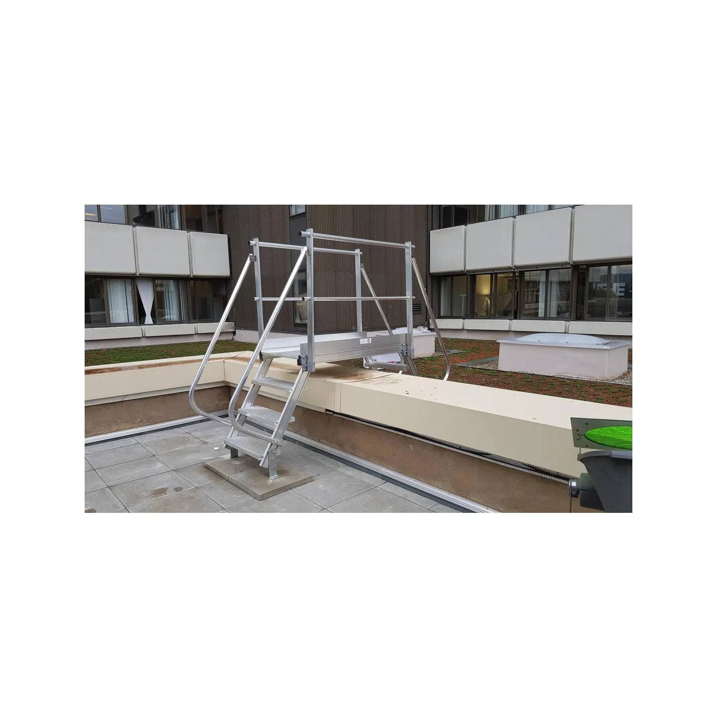 Passerelle Aérienne Standard Avec 2 Escaliers - Maquette 1:160 échelle N Pour Modélisme Ferroviaire
