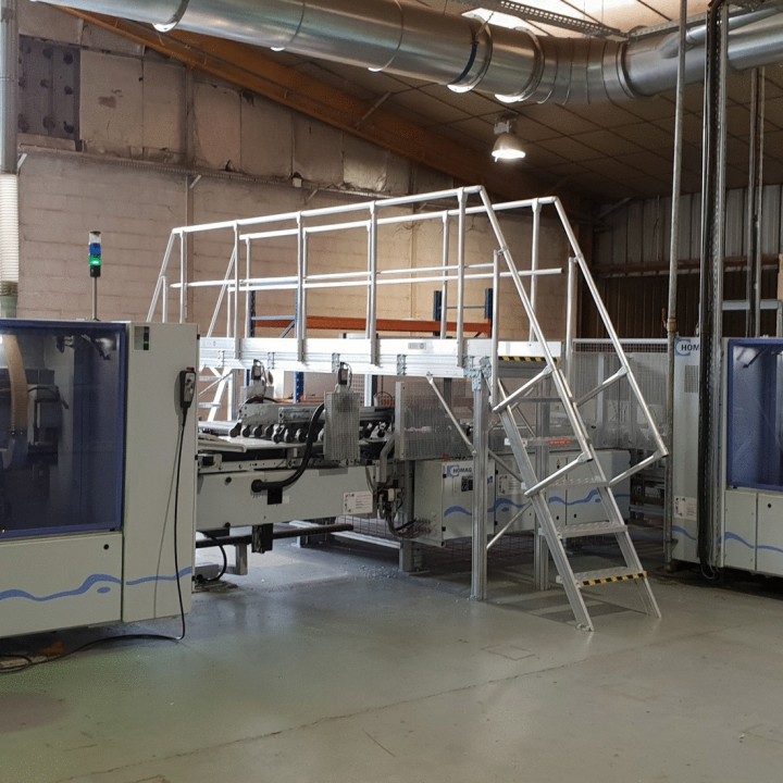 LEEVEL : Solutions d'accès sur-mesure pour la circulation et le travail en hauteur | L'Echelle Européenne