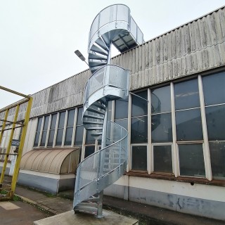 Fourniture et pose de d'escaliers de secours et ERP | L'Echelle Européenne