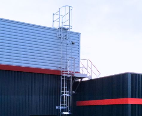 Echelle à crinoline le Mans sur Bardage Industriel