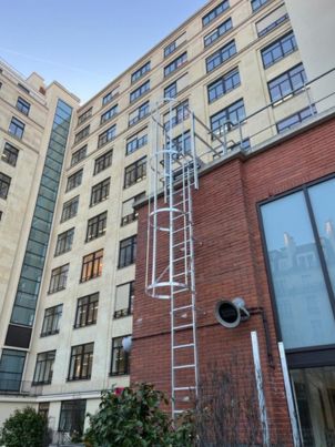 Echelle à crinoline Tours